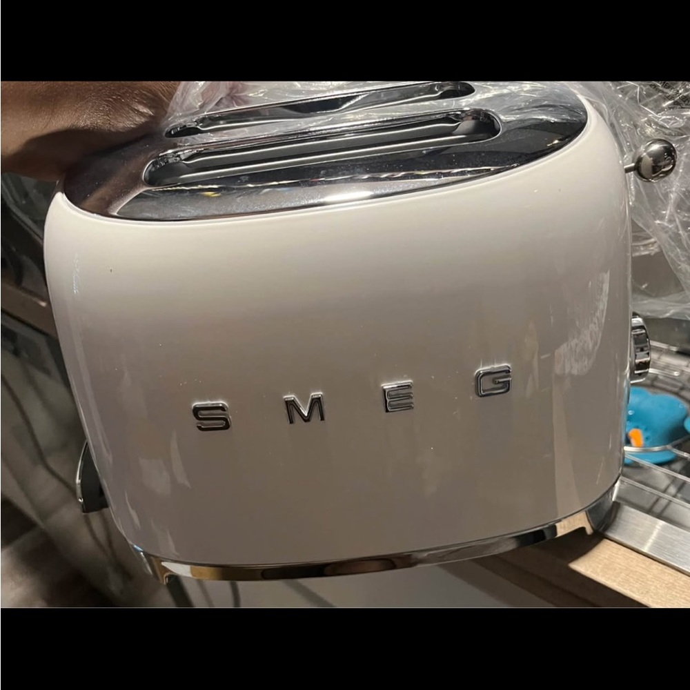 Smeg White Toaster